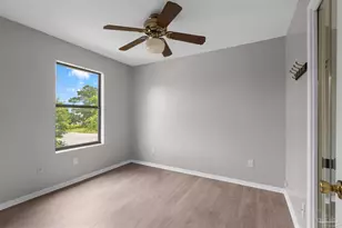 1301 Redwood Ln, Gulf Breeze, FL 32563 - Photo 19