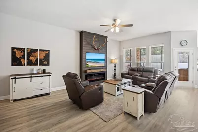 2487 Jeffers Ct, Navarre, FL 32566 - Photo 7