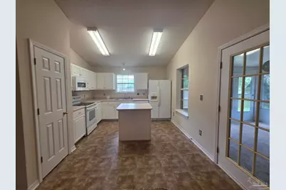 7960 Cayenne Way, Pensacola, FL 32526 - Photo 9