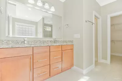 2017 Hesperia Way, Pensacola, FL 32505 - Photo 13