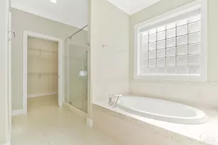 2017 Hesperia Way, Pensacola, FL 32505 - Photo 15