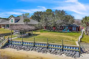 2017 Jessica Way, Navarre, FL 32566 - Photo 3