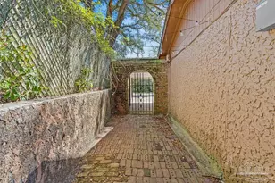 301 Grandview St, Pensacola, FL 32505 - Photo 47