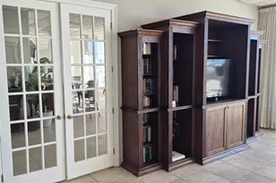 825 Bayshore Dr, Pensacola, FL 32507 - Photo 9