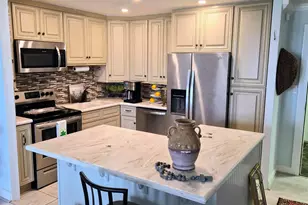 825 Bayshore Dr, Pensacola, FL 32507 - Photo 29