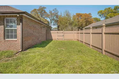 1211 Tamara Dr, Pensacola, FL 32504 - Photo 47
