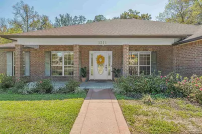 1211 Tamara Dr, Pensacola, FL 32504 - Photo 5