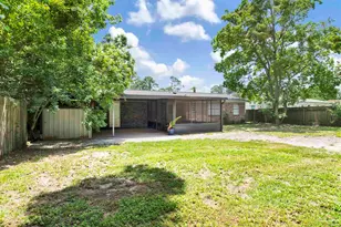 913 Bartow Ave, Pensacola, FL 32507 - Photo 21