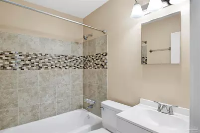 913 Bartow Ave, Pensacola, FL 32507 - Photo 9