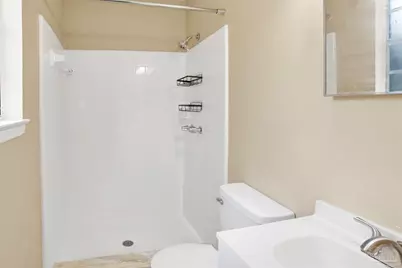 913 Bartow Ave, Pensacola, FL 32507 - Photo 13