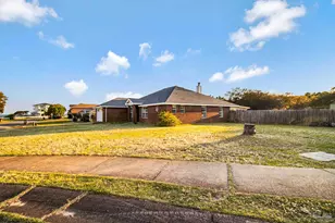 1675 Winding Shore Dr, Gulf Breeze, FL 32563 - Photo 3