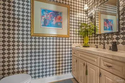 697 Palomar Dr, Pensacola, FL 32507 - Photo 15