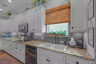 697 Palomar Dr, Pensacola, FL 32507 - Photo 35