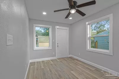 8 Mindoro Cir, Pensacola, FL 32507 - Photo 21