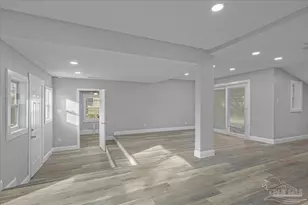 8 Mindoro Cir, Pensacola, FL 32507 - Photo 11