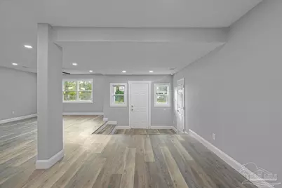 8 Mindoro Cir, Pensacola, FL 32507 - Photo 9