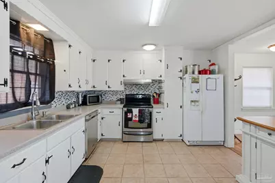 513 71st Ave, Pensacola, FL 32506 - Photo 11