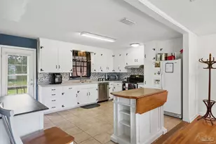 513 71st Ave, Pensacola, FL 32506 - Photo 9