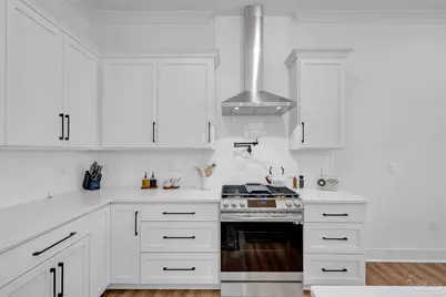 5626 Trout Ln, Pensacola, FL 32507 - Photo 9