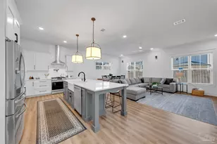 5626 Trout Ln, Pensacola, FL 32507 - Photo 5