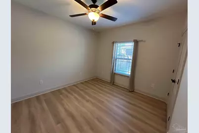 4081 Manchester Ct, Pace, FL 32571 - Photo 9