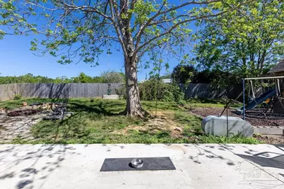 1566 Twin Pines Cir, Cantonment, FL 32533 - Photo 29