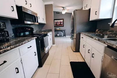 8179 Sedgefield, Pensacola, FL 32507 - Photo 11