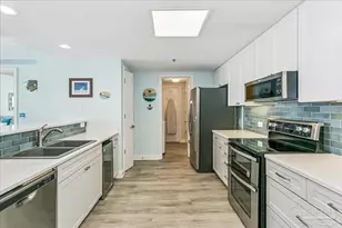 8269 Gulf Blvd, Navarre Beach, FL 32566 - Photo 15