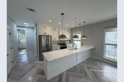 1011 K St, Pensacola, FL 32501 - Photo 11