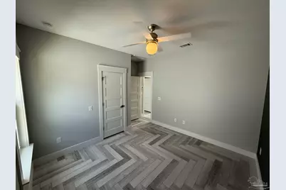 1011 K St, Pensacola, FL 32501 - Photo 7