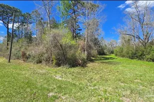 400 Welcome Cir, Cantonment, FL 32533 - Photo 1