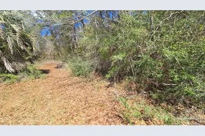 400 Welcome Cir, Cantonment, FL 32533 - Photo 3