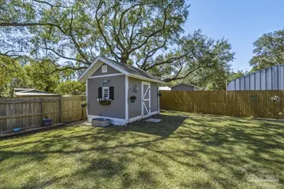 1911 Ladybird Ln, Gulf Breeze, FL 32566 - Photo 33