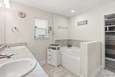 1911 Ladybird Ln, Gulf Breeze, FL 32566 - Photo 19