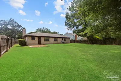 5897 Somerset Dr, Pensacola, FL 32526 - Photo 13