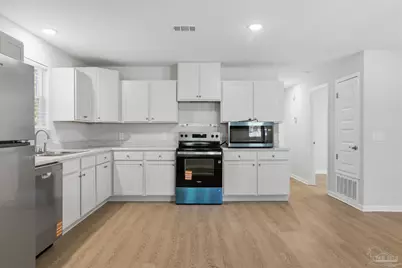 3809 W Moreno St, Pensacola, FL 32505 - Photo 9