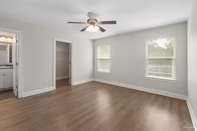 6050 Capitol Dr, Gulf Breeze, FL 32563 - Photo 15