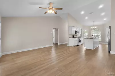 6050 Capitol Dr, Gulf Breeze, FL 32563 - Photo 5
