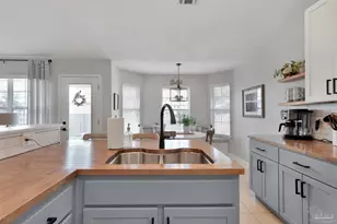 7667 Marthas Way, Navarre, FL 32566 - Photo 19