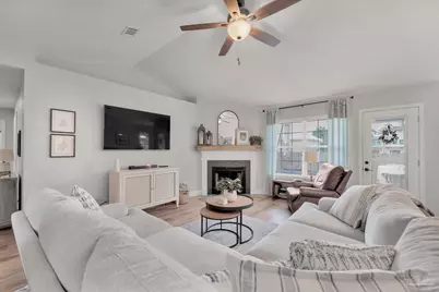 7667 Marthas Way, Navarre, FL 32566 - Photo 9