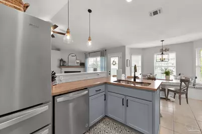 7667 Marthas Way, Navarre, FL 32566 - Photo 17