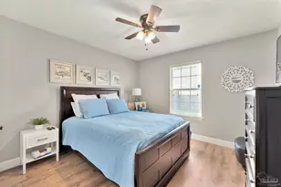 7667 Marthas Way, Navarre, FL 32566 - Photo 23