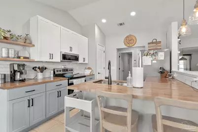 7667 Marthas Way, Navarre, FL 32566 - Photo 13