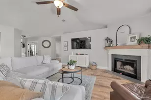 7667 Marthas Way, Navarre, FL 32566 - Photo 11