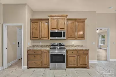 6096 Winchester Cir, Milton, FL 32570 - Photo 11