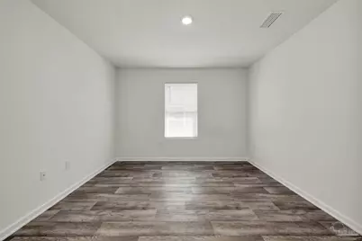 5557 Galahad Trl, Milton, FL 32583 - Photo 3