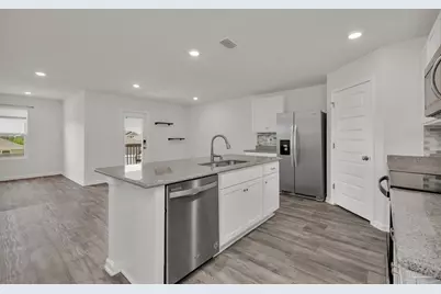 5557 Galahad Trl, Milton, FL 32583 - Photo 9