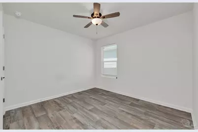 5557 Galahad Trl, Milton, FL 32583 - Photo 7