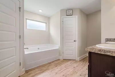 5608 Blue Sky Ct, Milton, FL 32583 - Photo 17