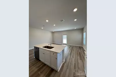 5737 Stellarjay St, Gulf Breeze, FL 32563 - Photo 9